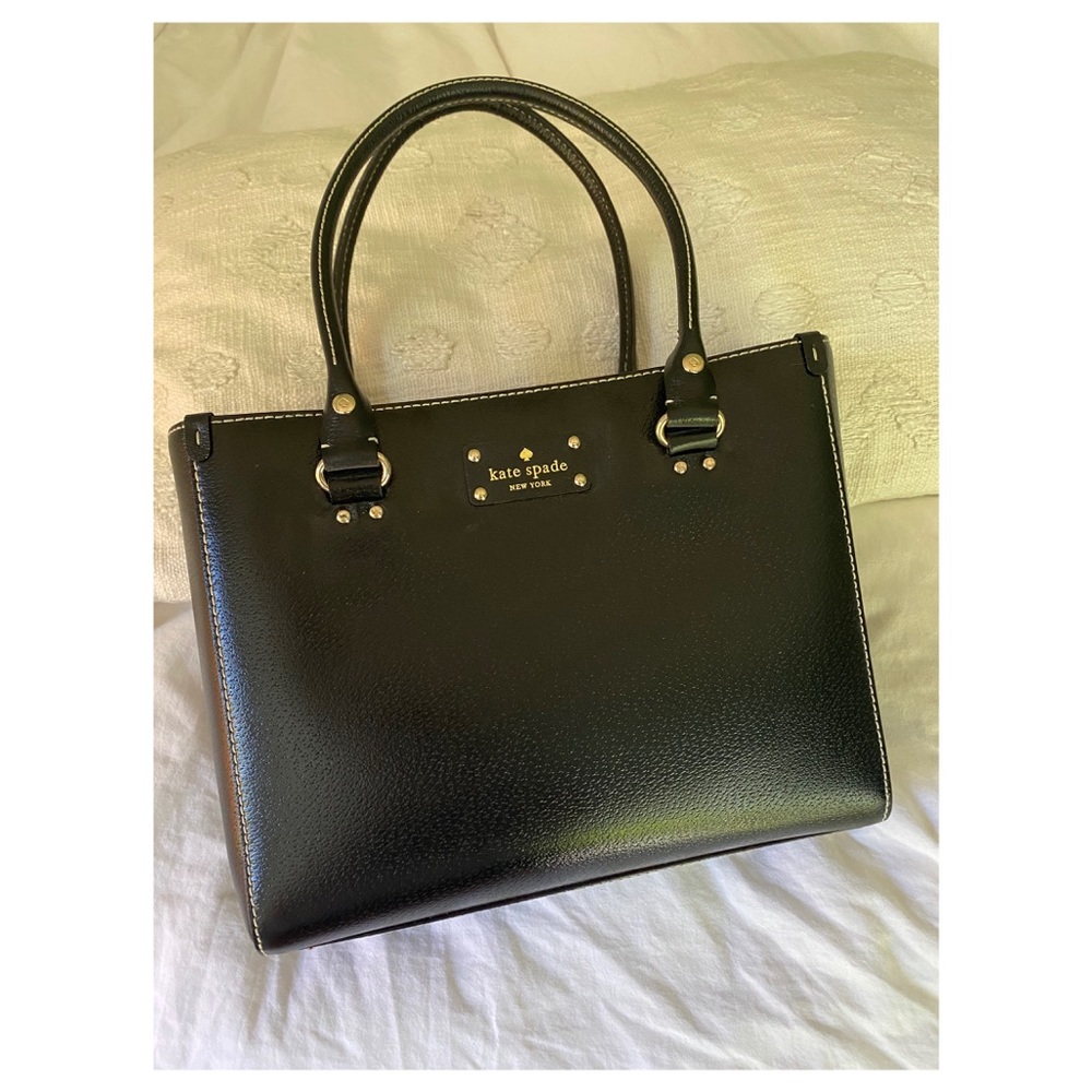 SOPHISTICATED KATE SPADE BAG